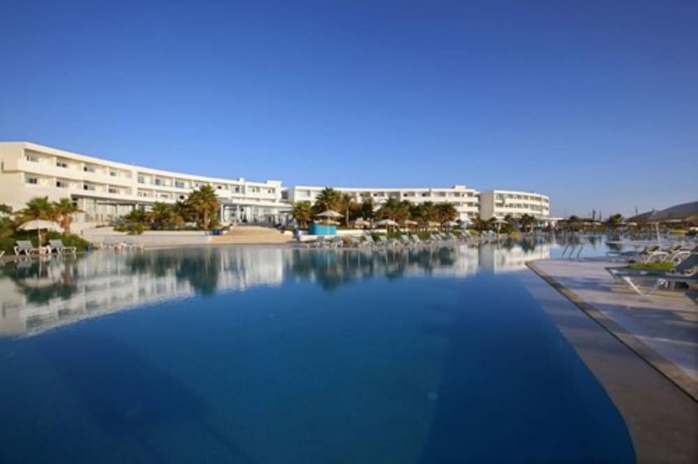 Lixus Beach Resort 4 5/74