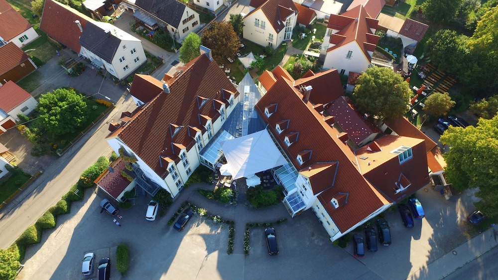 Flairhotel Zum Schwarzen Reiter 65/70