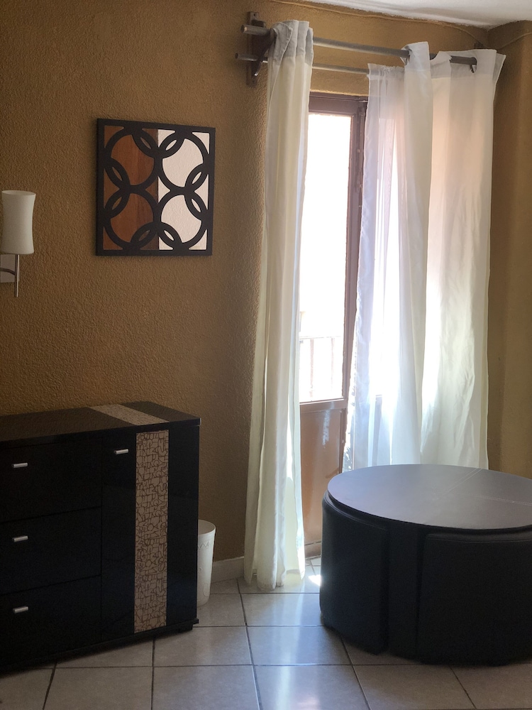 Hotel Del Conde 10/38