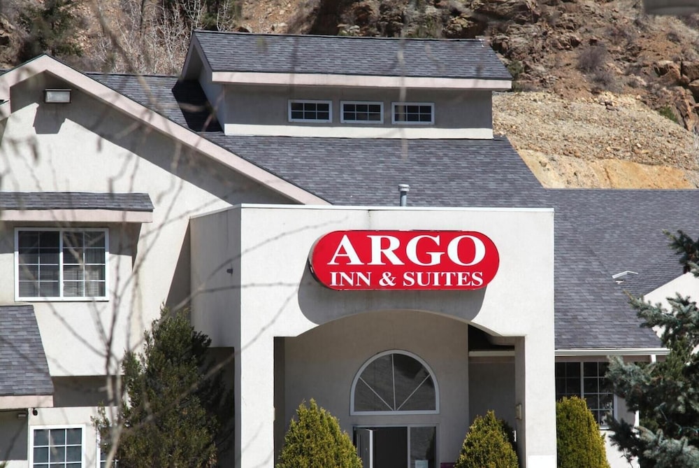 Argo Inn and Suites 2/48