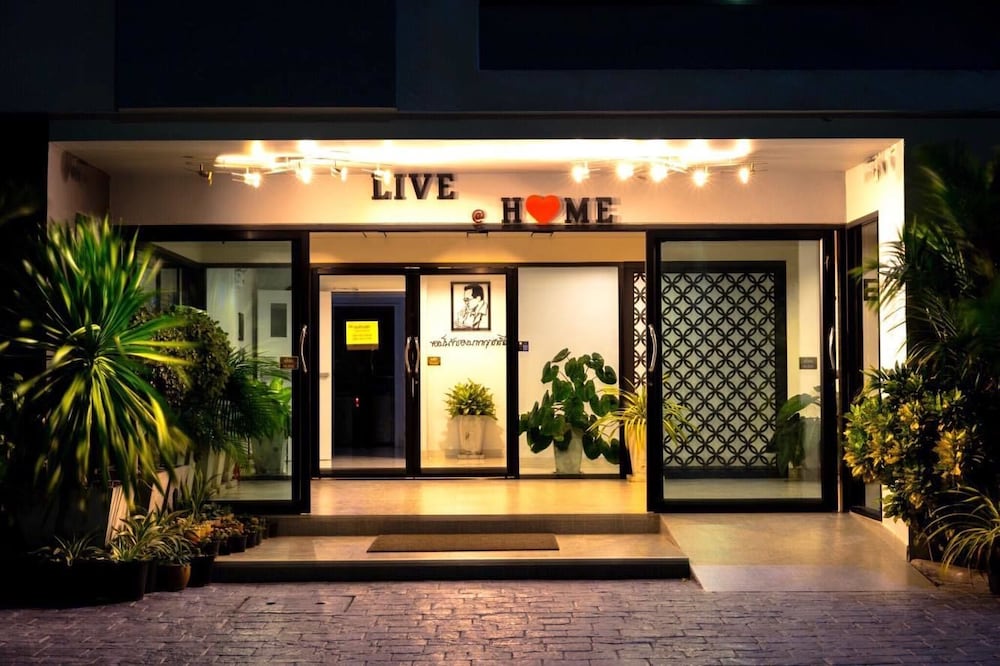 Aparthotel Live At Home Sukhumvit 105 3/44