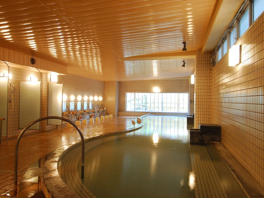 Hanabishi Hotel 33/70