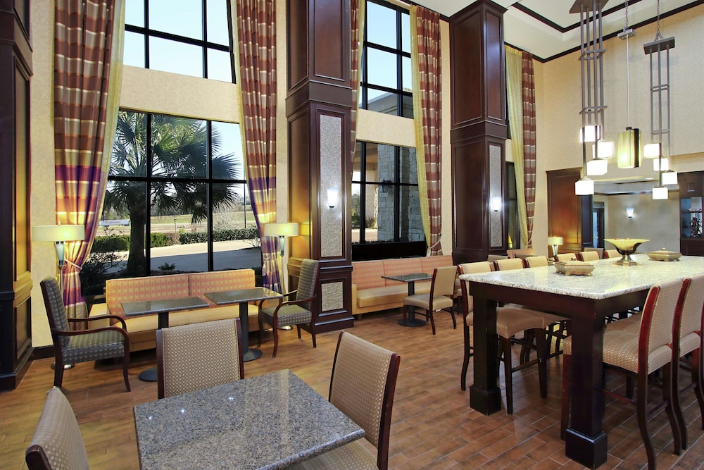 Hampton Inn And Suites Buffalo Tx 47/65