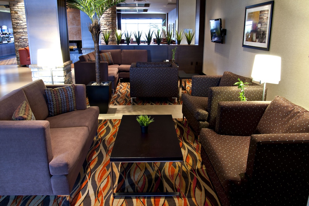 Holiday Inn Express Pembroke 33/51