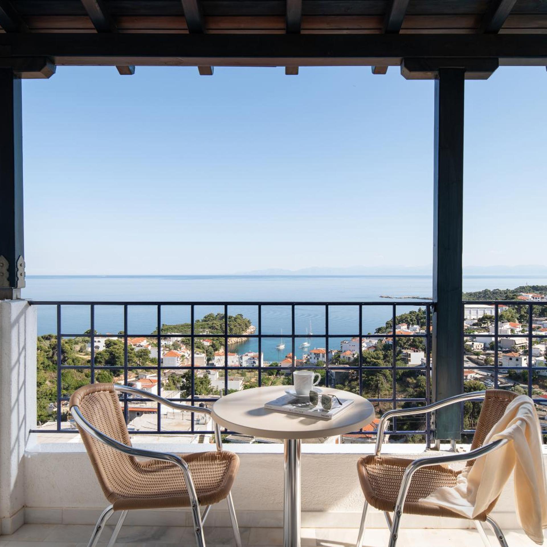 Atrium Hotel Alonissos 48/58