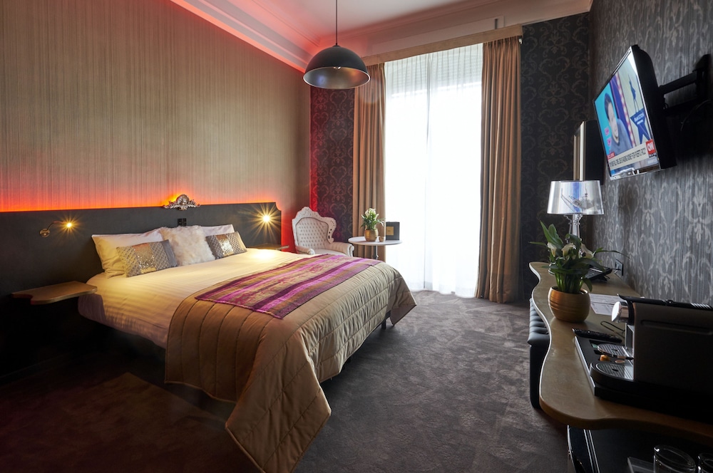 Executive, Double or Twin Bed