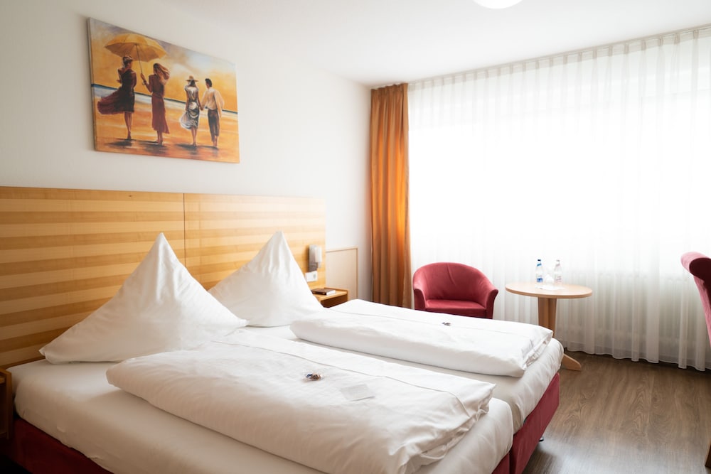 Ates Hotel Kehl 21/60