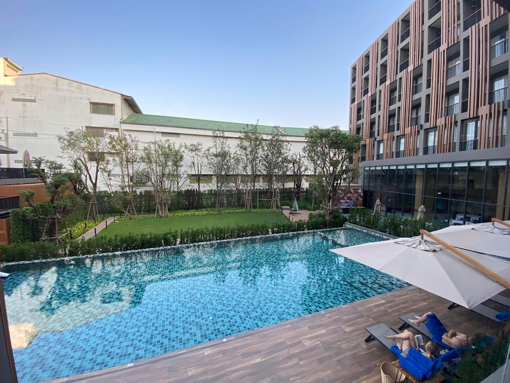 The Teak Hotel Mae Sot 7/50