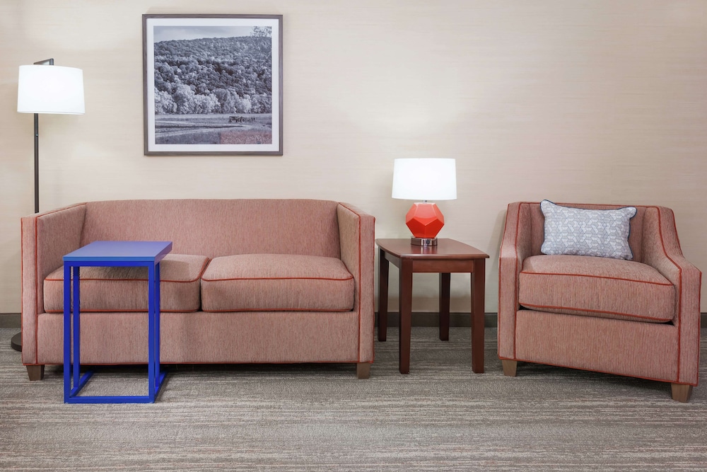 Hampton Inn Springfield South Enfield 33/49