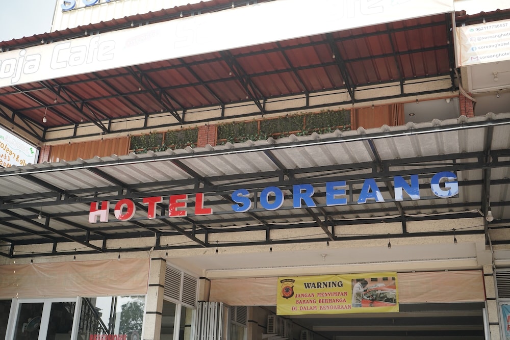 Soreang Hotel by ZUZU 4/61