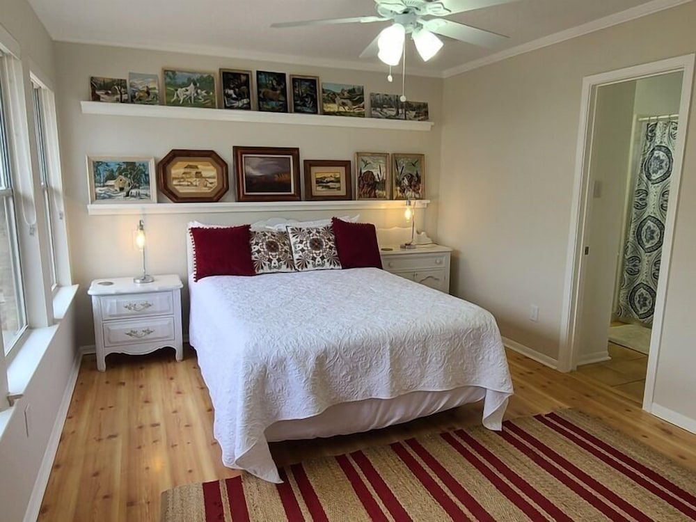 3 Bedrooms, Family, House, Queen and Twin Beds, Valley View, Kitchen