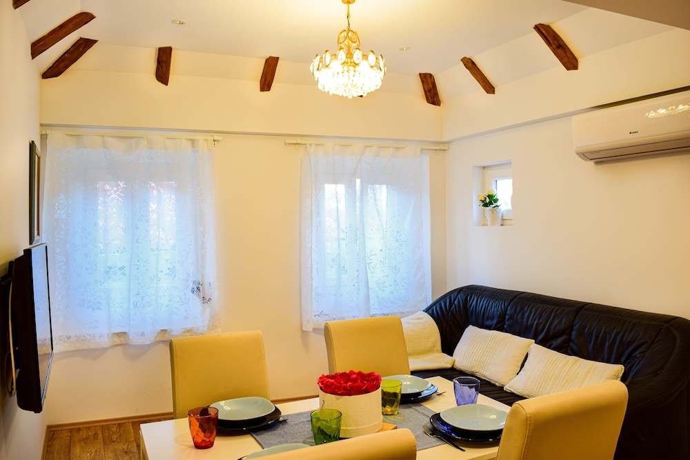 Rilati Old Town Palace 23/50