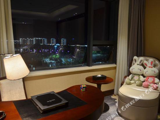 Galactic Garden International Hotel 24/32