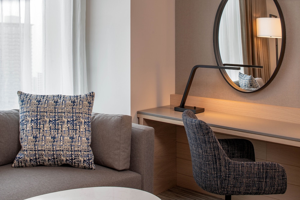 Hyatt Regency Seattle 36/63