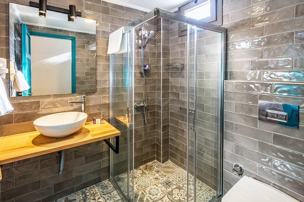 Avlu Otel Palamutbuku 17/19