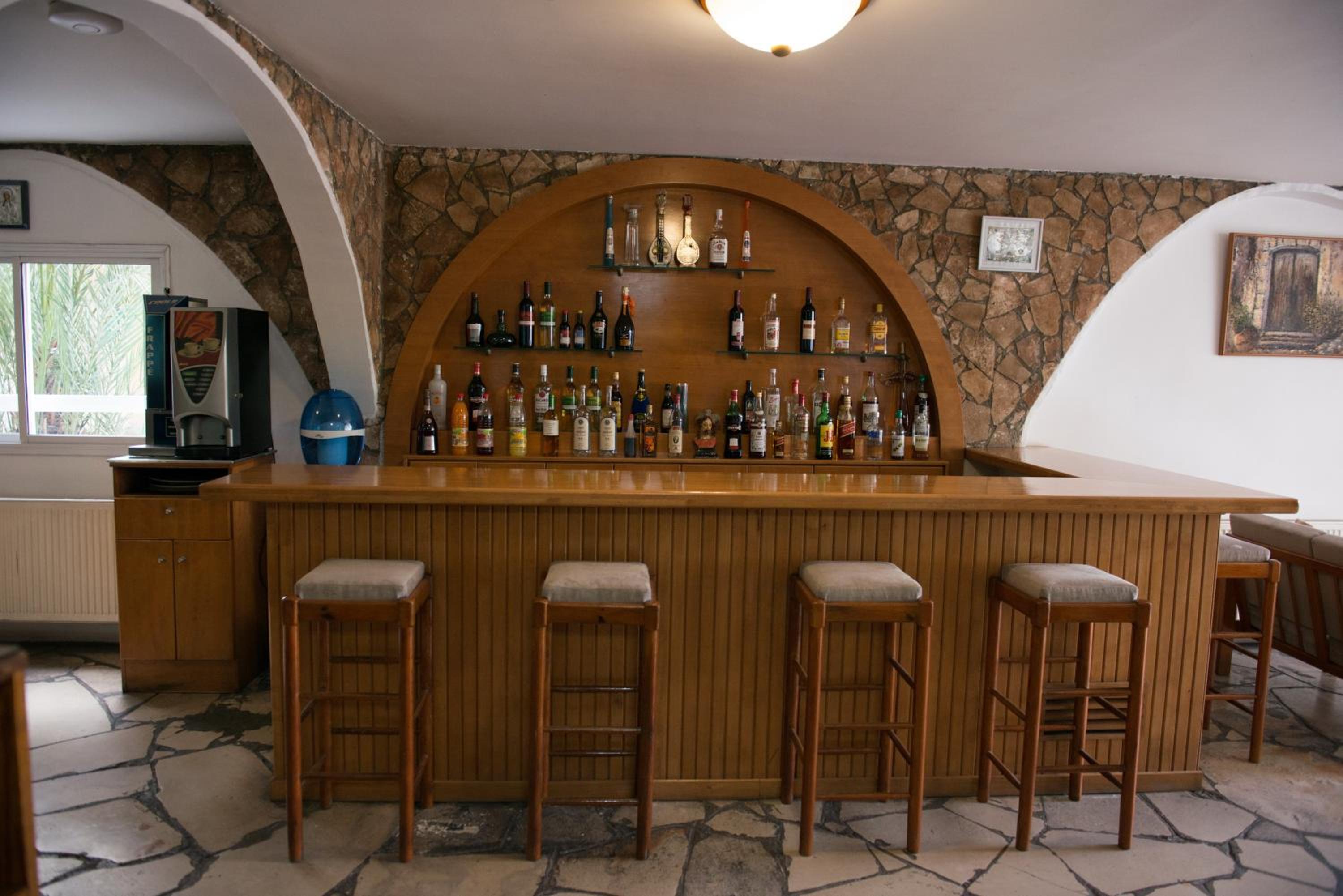 Le Village Hotel 32/50