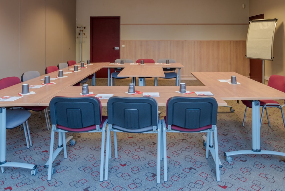 Ibis Lyon Sud Chasse Sur Rhone 49/57