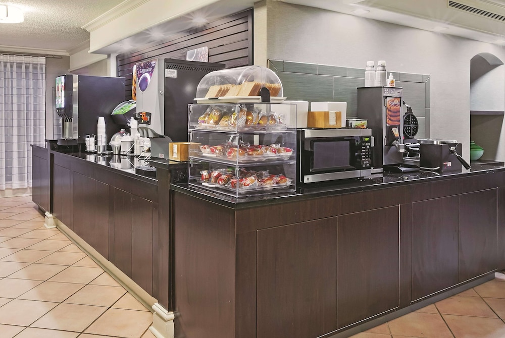 Travelodge by Wyndham Houston Cy-Fair 36/55