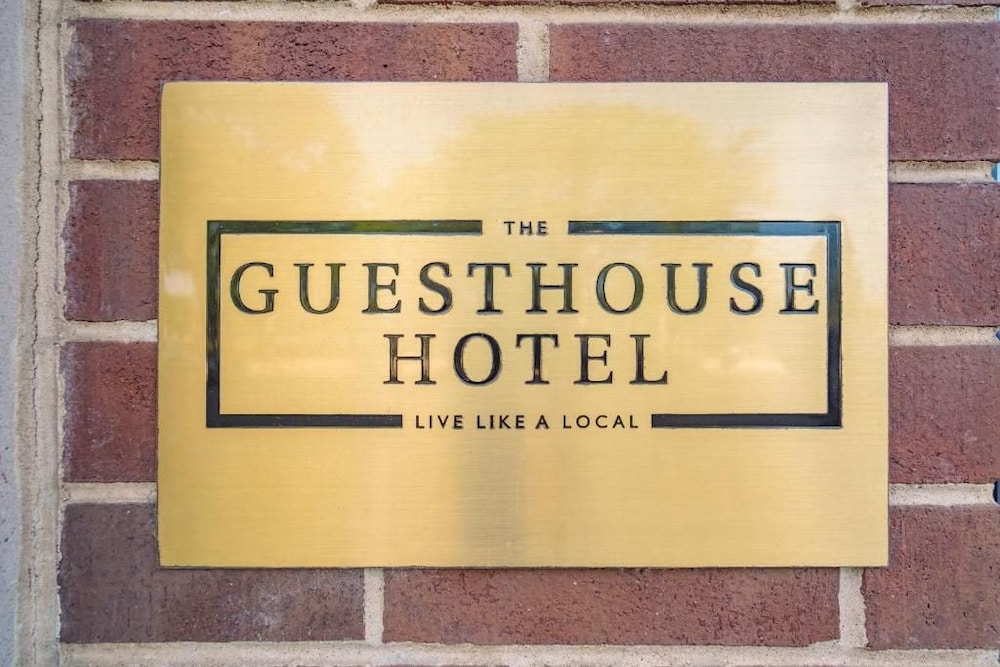 The Guesthouse Hotel 12/47