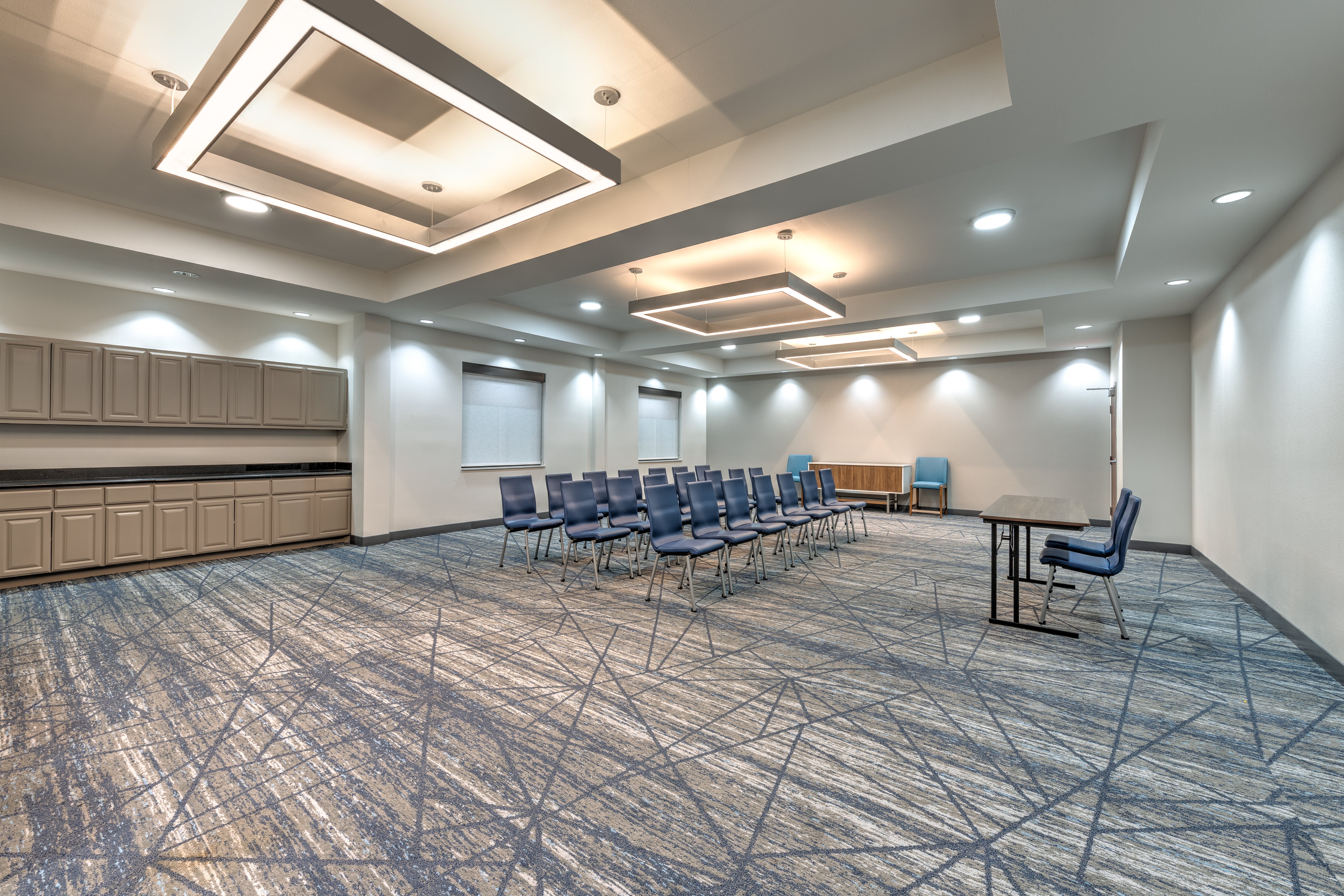 Holiday Inn Express Hotel Suites Athens 42/47