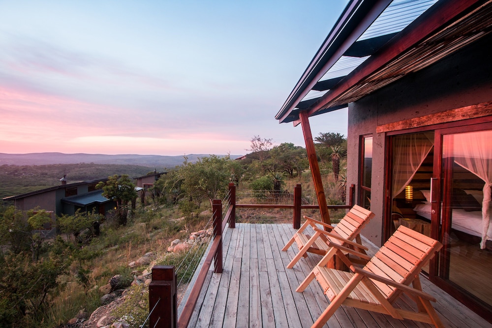 Rhino Ridge Safari Lodge 13/50