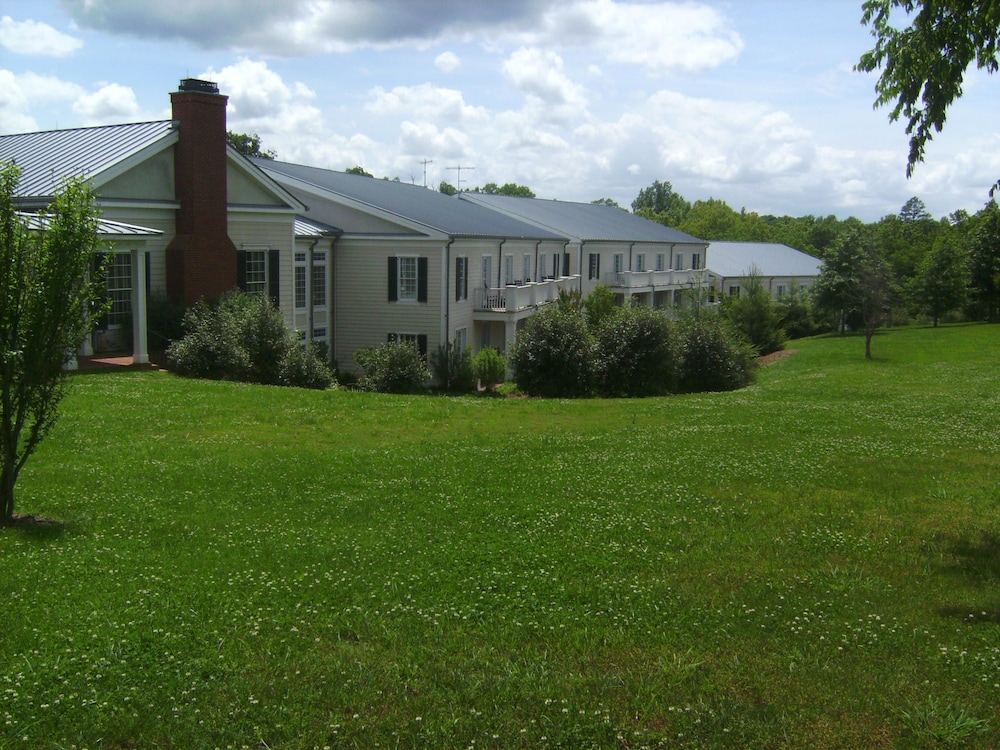 The Berry Hill Resort & Conference Center 55/62