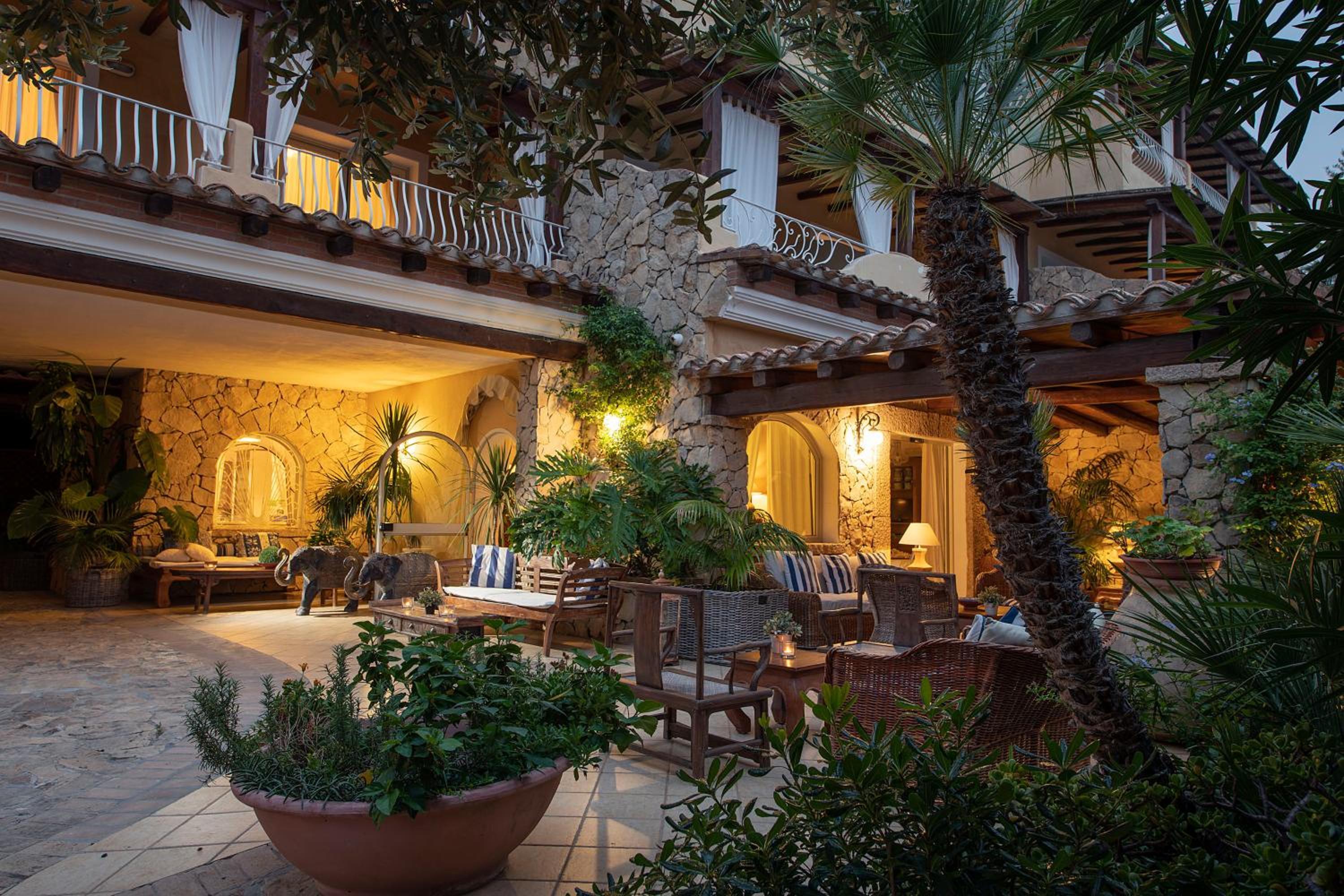 Boutique Hotel Su Sergenti 64/70