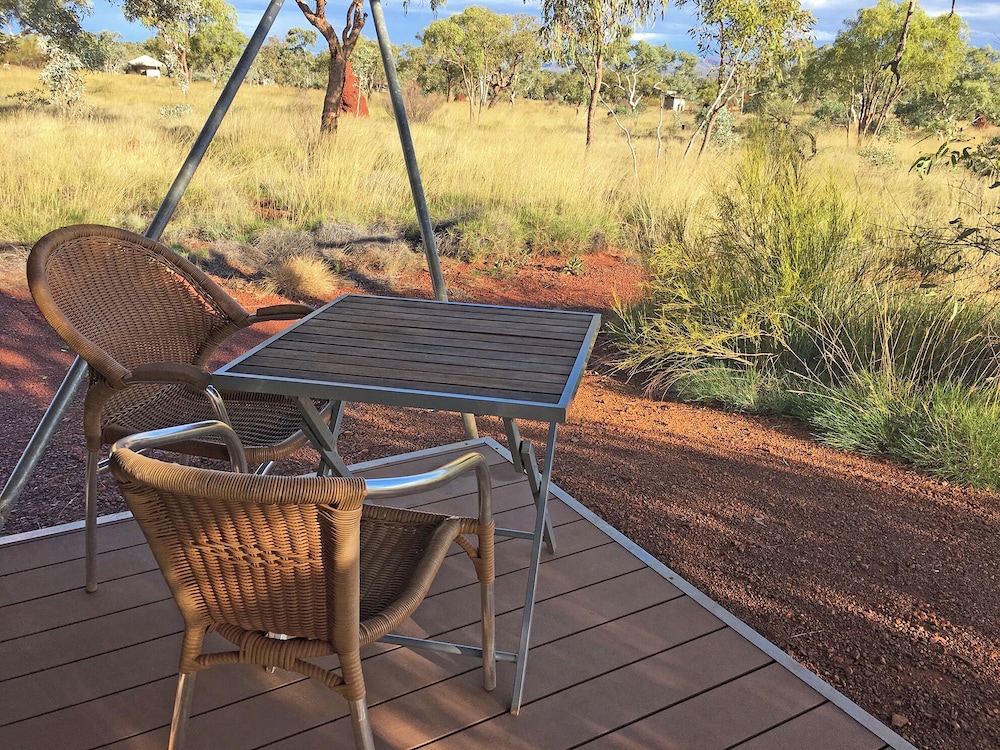 KARIJINI ECO RETREAT. 50/63