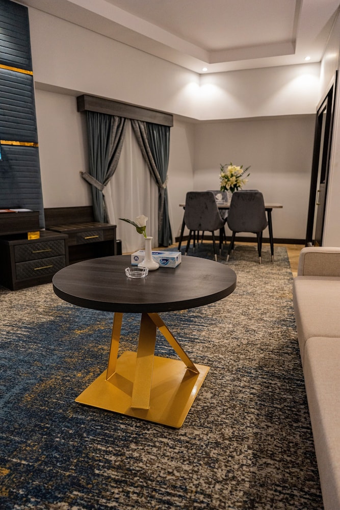 فندق اودست جدة(Odst Jeddah Hotel (Ex- Mokhtara Al Attas Hotel)) 40/50