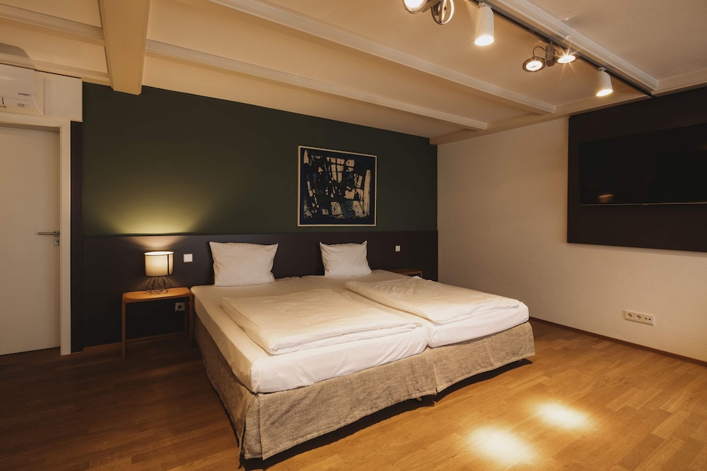 Hotel Eckert 7/50