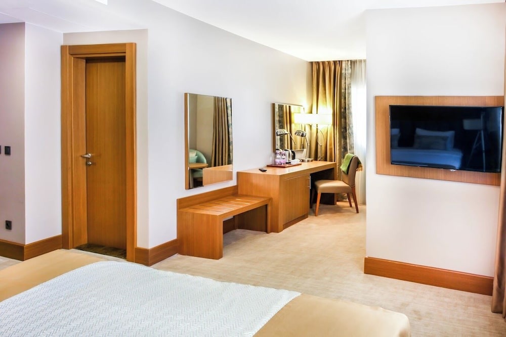 Hotel Sym Cheraga 10/29