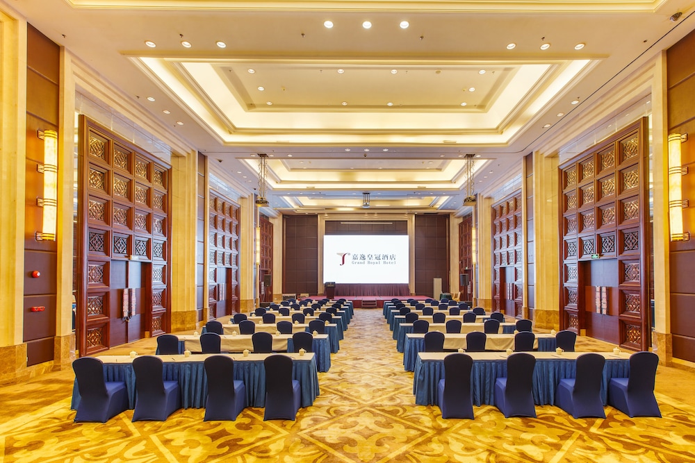 GRAND ROYAL HOTEL 24/24