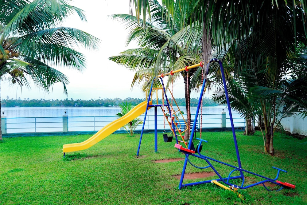 Hotel Bluewaters Cherai 21/46