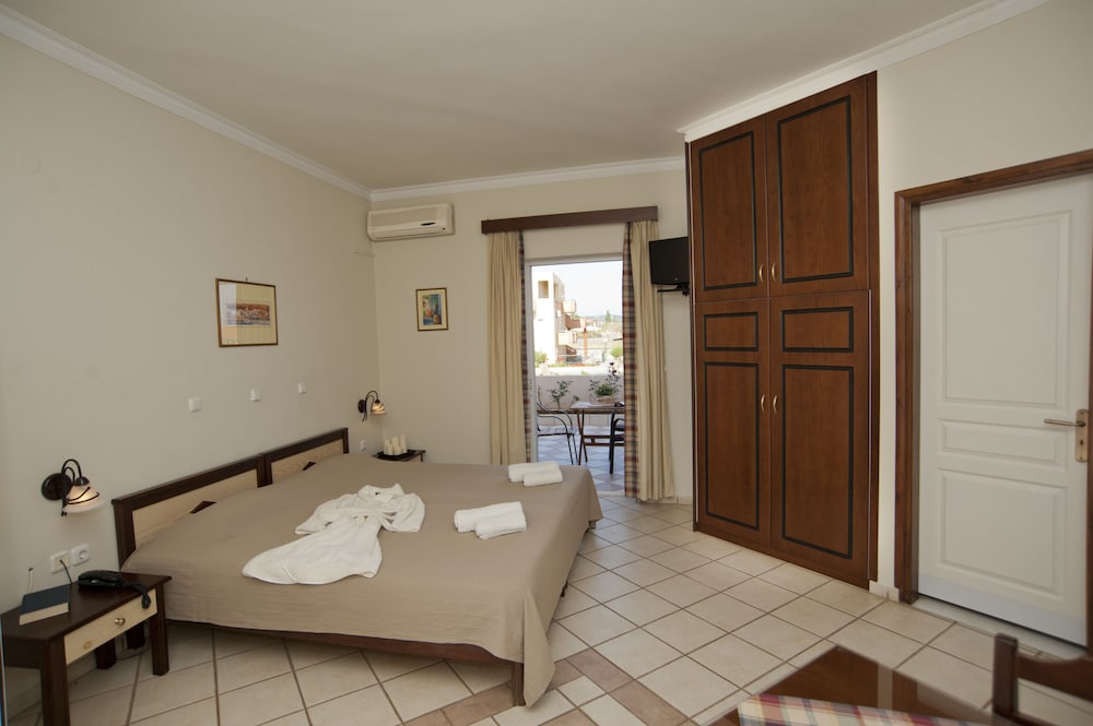 Caretta Beach 43/62