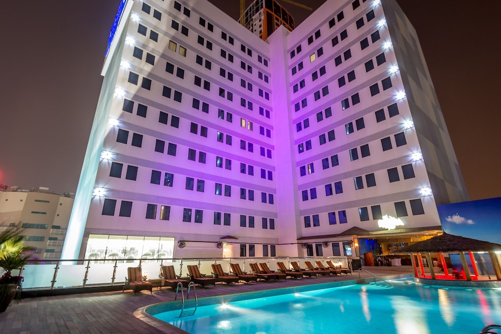 Elite Crystal Hotel 10/75