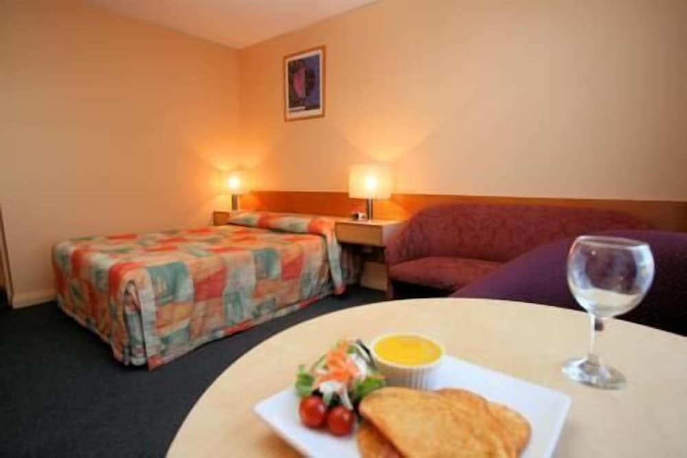 Heemskirk Motor Hotel 20/48