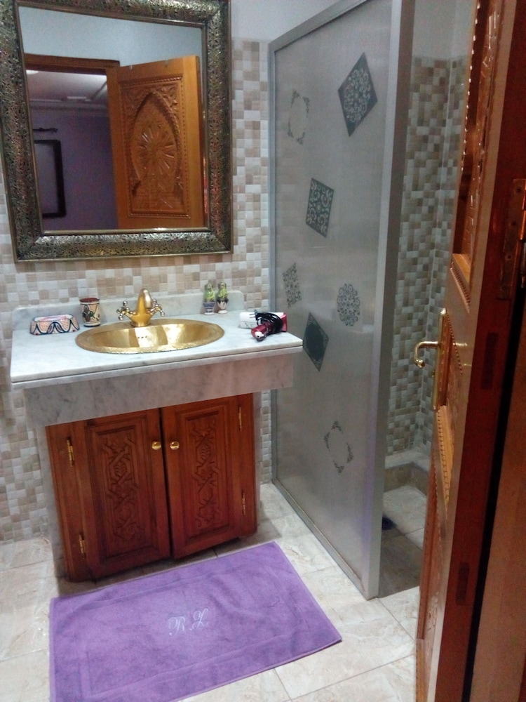 Riad Zaid 10/50