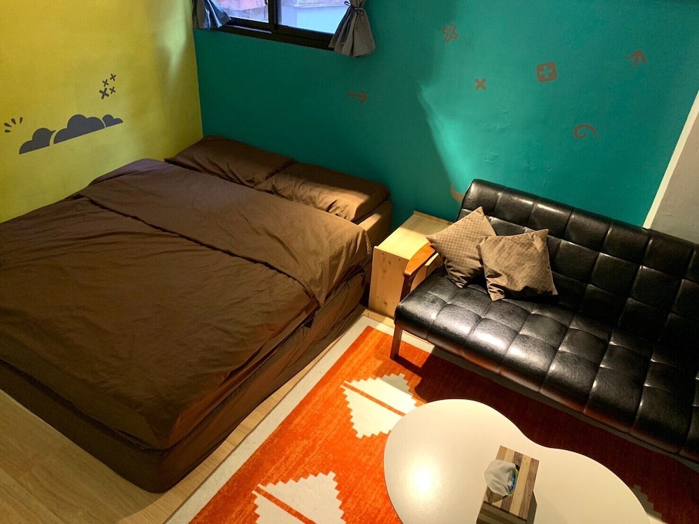 Leo ho Hostel 9/27