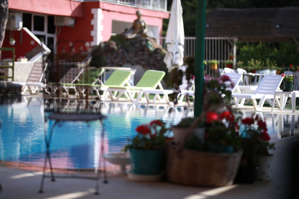 Tunc Otel 43/50