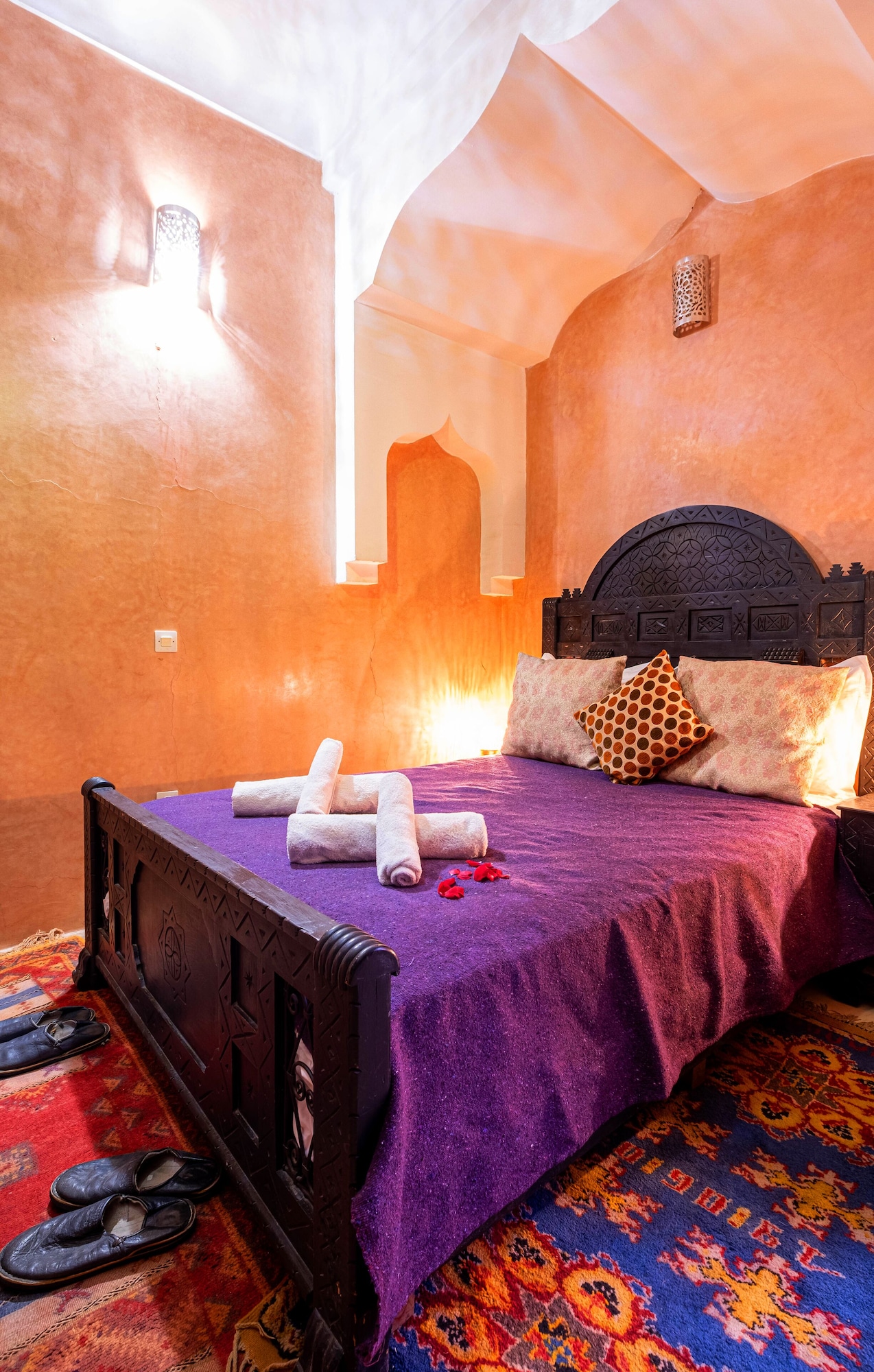 ECONOMY, DOUBLE BED