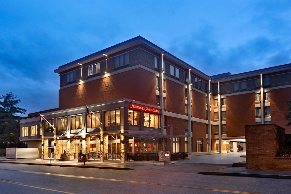 Hampton Inn & Suites Clayton/St Louis-Galleria Area in CLAYTON - MO