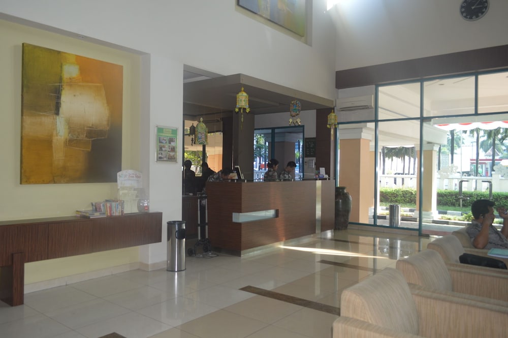 Grand Cikarang Hotel 5/50