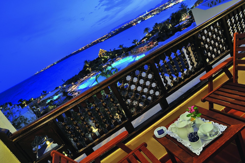 Movenpick Resort Sharm El Sheik Naama Bay 10/82