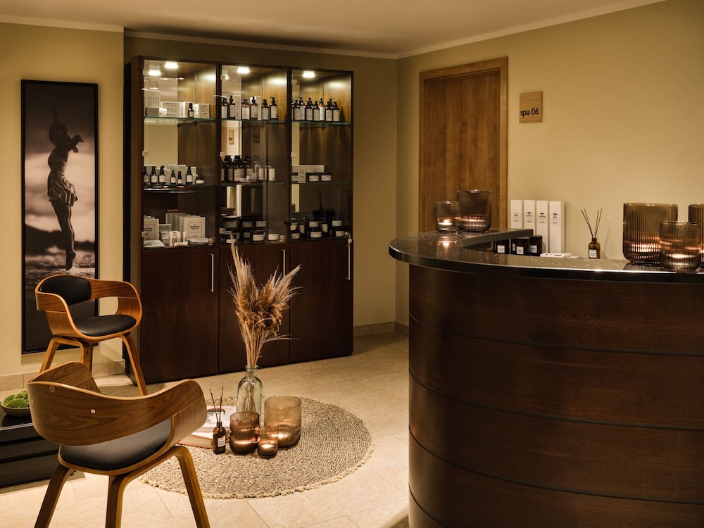 Loev Hotel Rugen 5/70