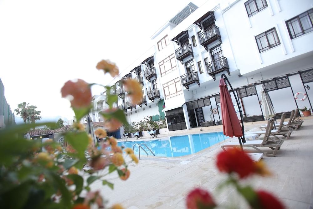 Melisa Moment Apart Hotel 22/23