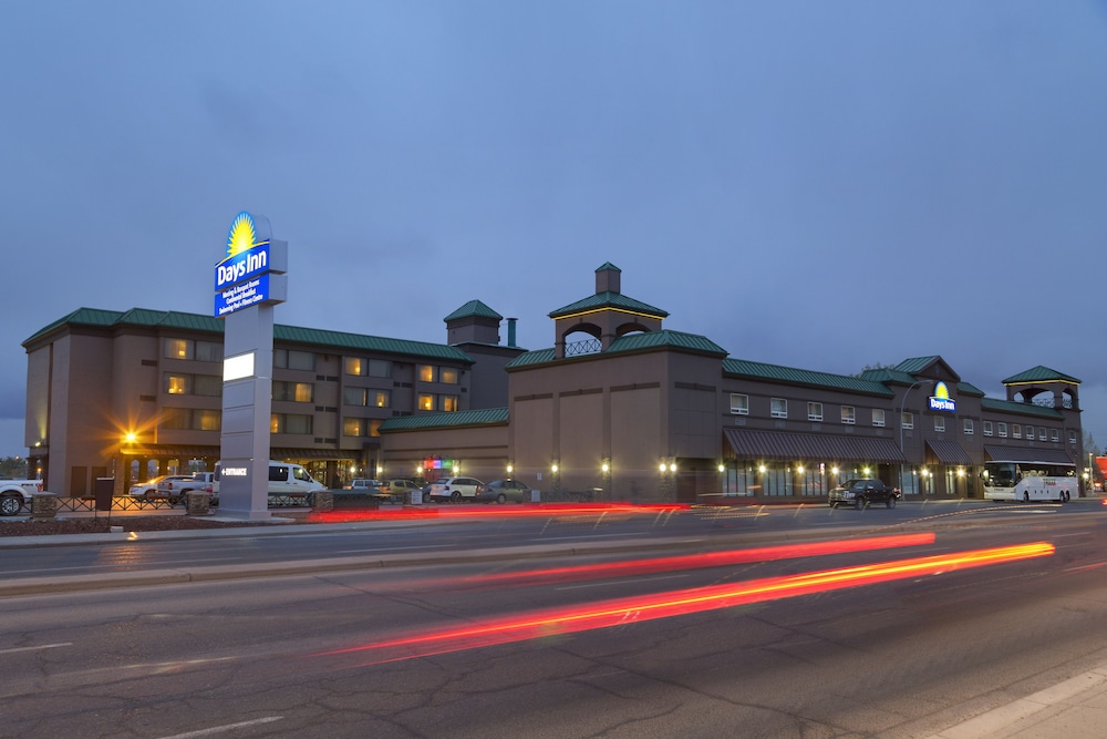 Days Inn by Wyndham Calgary South 3/52