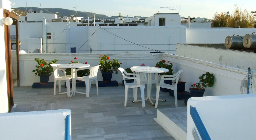 Hotel Eleftheria 32/45