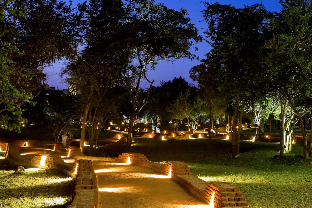 Aliya Resort And Spa 38/50