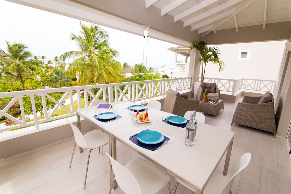 Tracadero Beach Resort 53/77