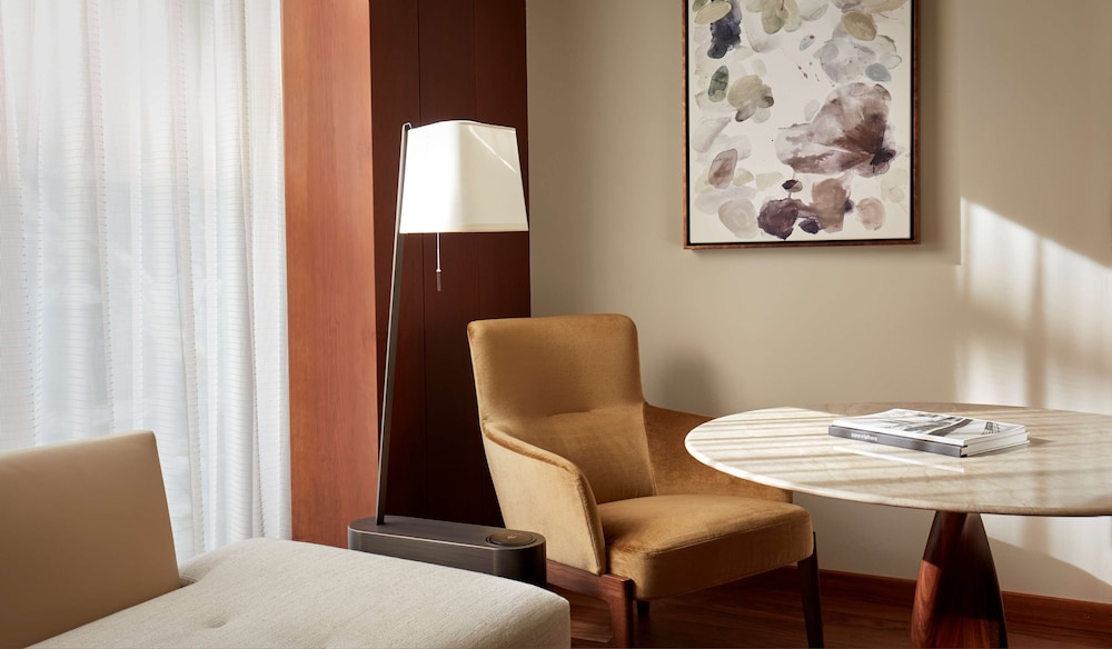PARK HYATT ZURICH 31/80
